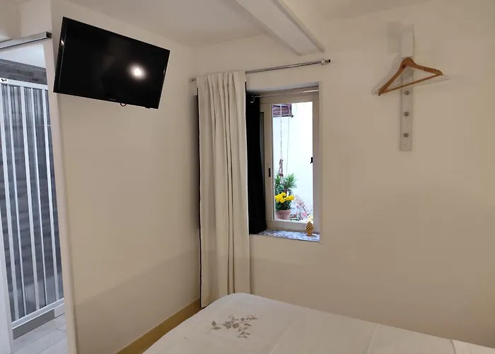 بيت ضيافة L'altra Opera 3*